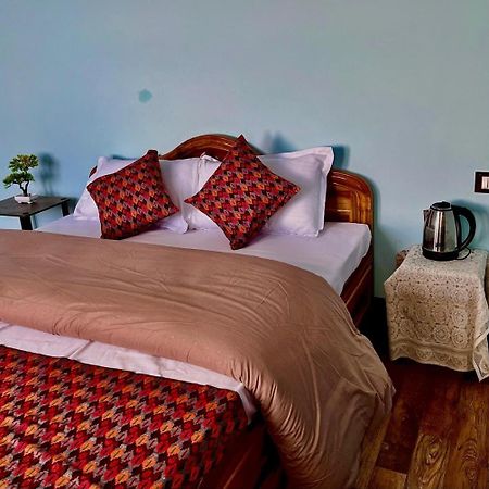 Forest Lodge - 80 Mts From Mall Road 다르질링 외부 사진