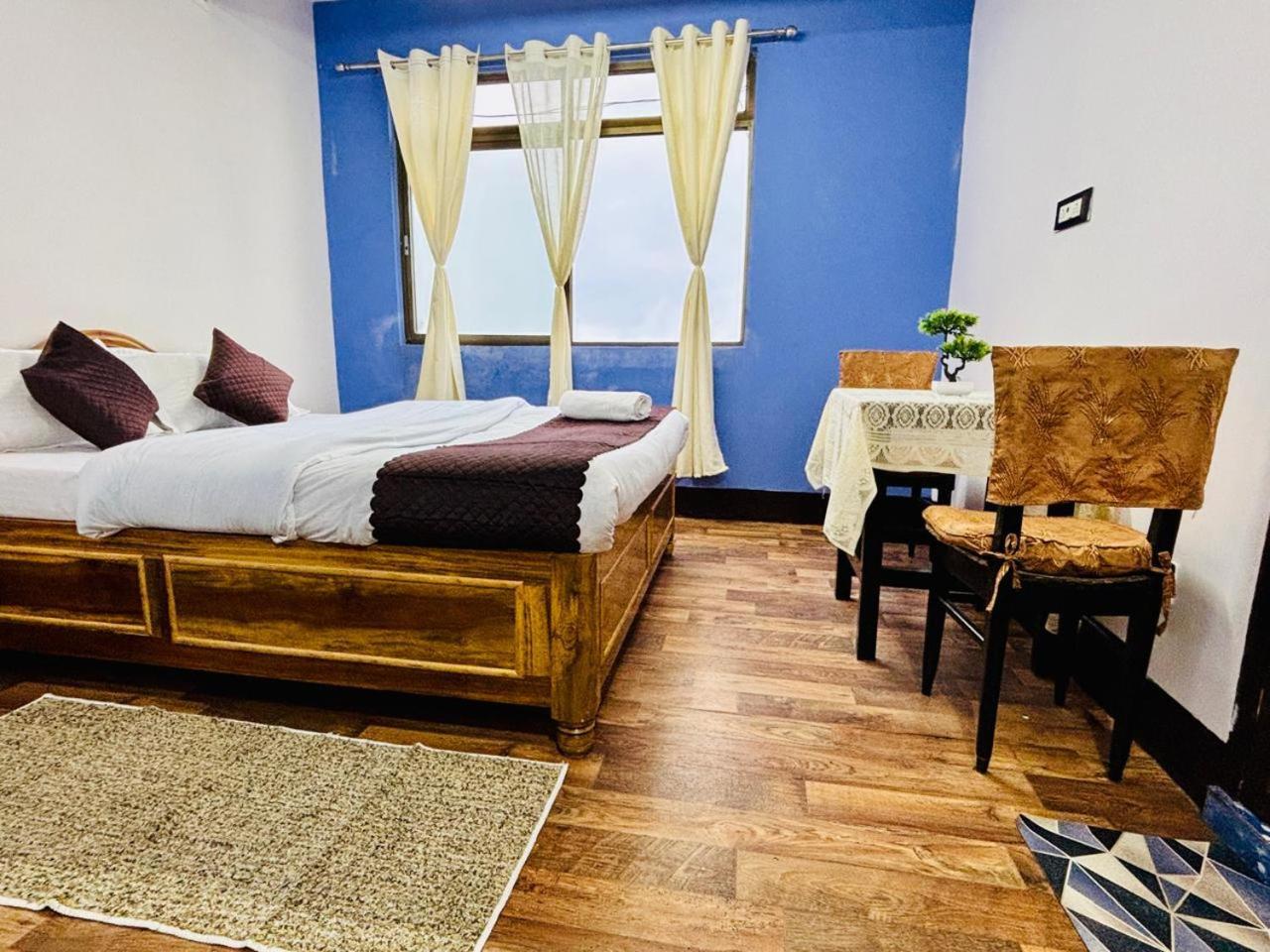 Forest Lodge - 80 Mts From Mall Road 다르질링 외부 사진