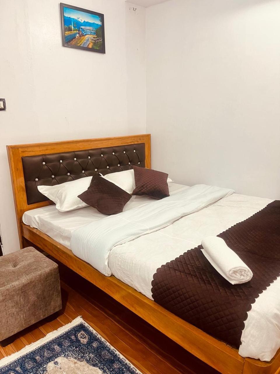 Forest Lodge - 80 Mts From Mall Road 다르질링 외부 사진